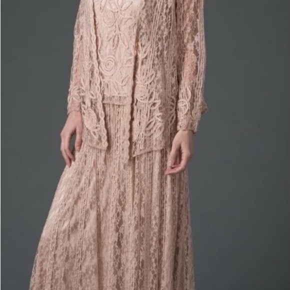 Women’s Lace Formal 3 PC. Set - Picture 14 of 15